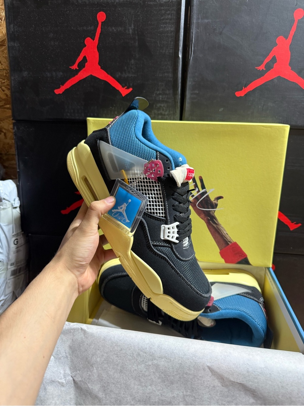 Air Jordan 4 Retro UNLA ‘Off-Noir’